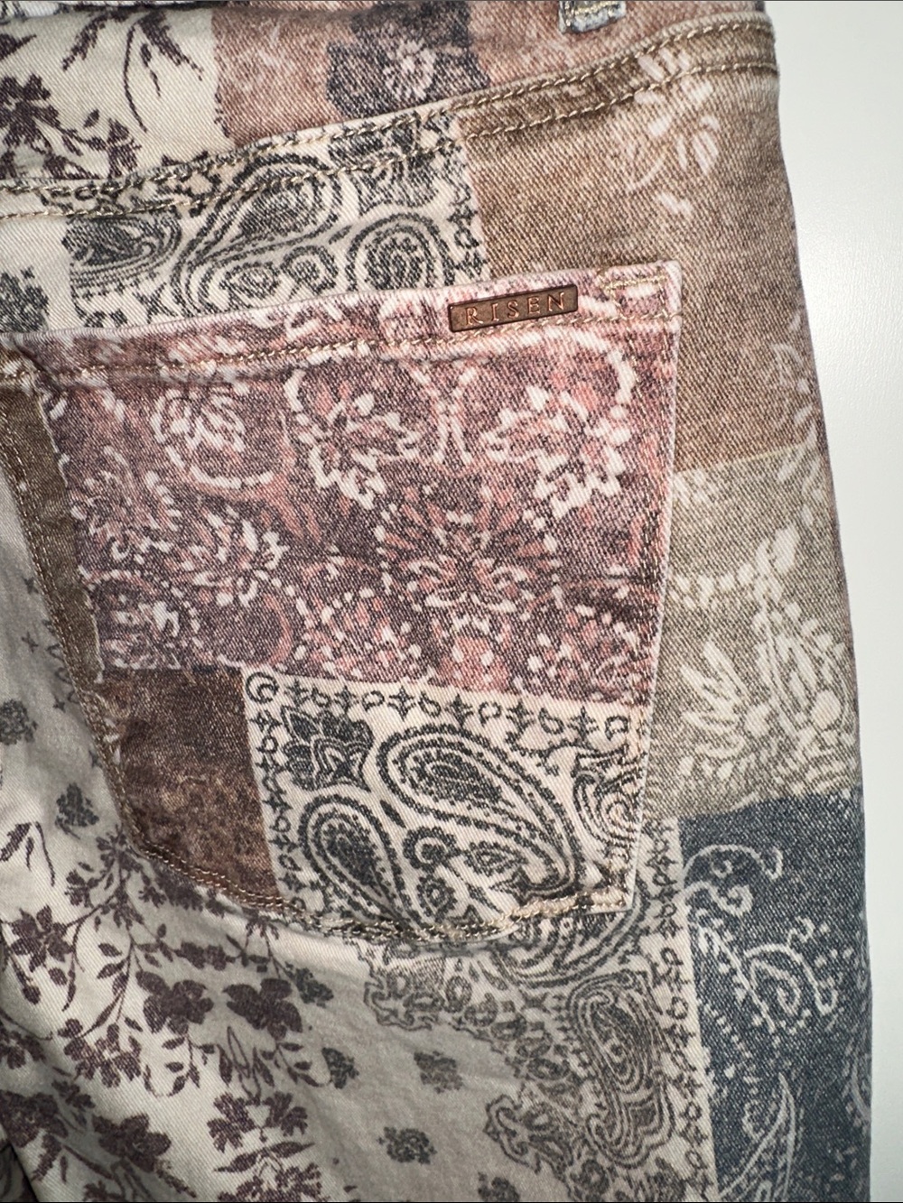 NWOT Risen High Rise Wide Leg Ankle Pants in Earth Block Print - Size 11/30 - Picture 14 of 16